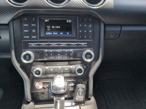 Used 2018 Ford Mustang Coupe RWD image 11