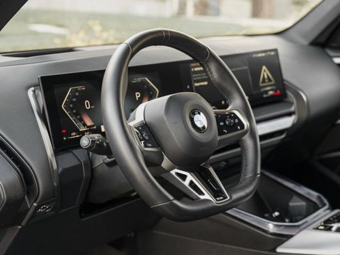 Used 2025 BMW X3 xDrive30i image 9