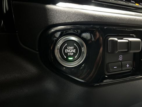 New 2025 GMC Sierra 2500 SLT w/ Texas SLT Premium Package image 15