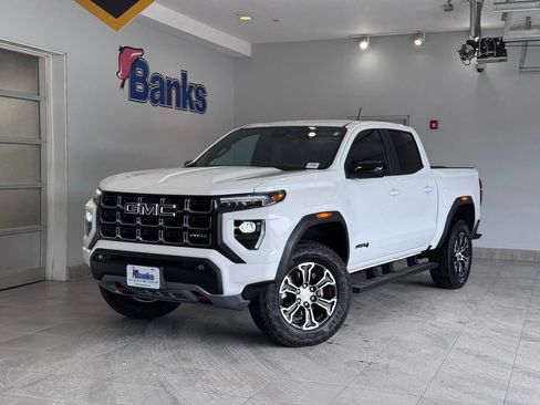 Certified 2025 GMC Canyon AT4 AWD/4WD image 2