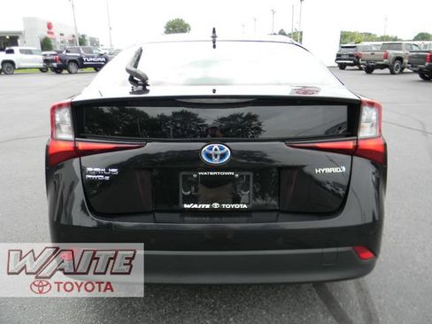 Used 2019 Toyota Prius LE AWD/4WD image 3