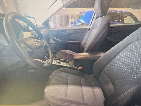 Used 2023 Ford Escape Active image 5