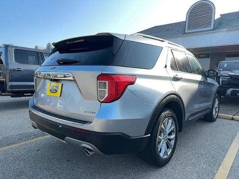 Used 2023 Ford Explorer Limited image 8