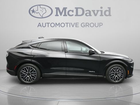 Used 2025 Ford Mustang Mach-E Premium AWD/4WD image 9