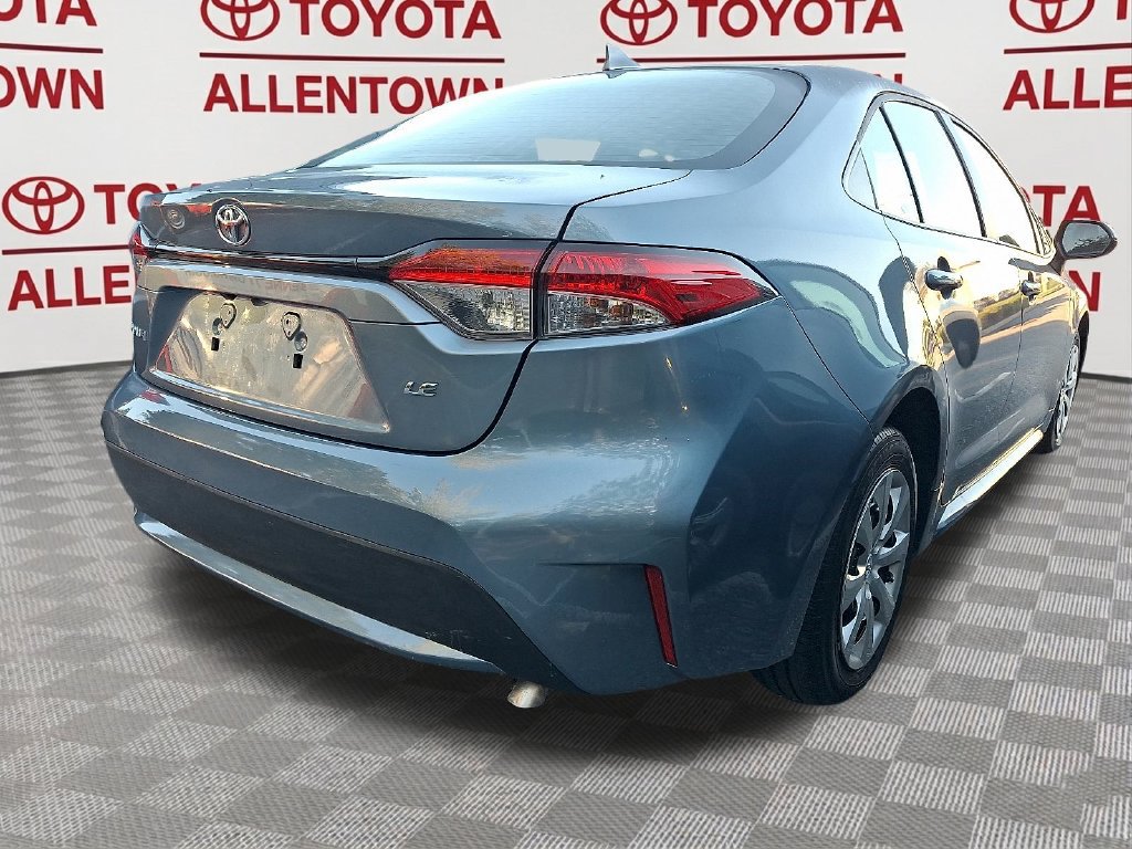 Used 2026 Toyota Corolla LE FWD image 7