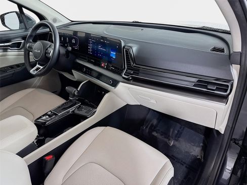 Certified 2024 Kia Sportage EX FWD image 30