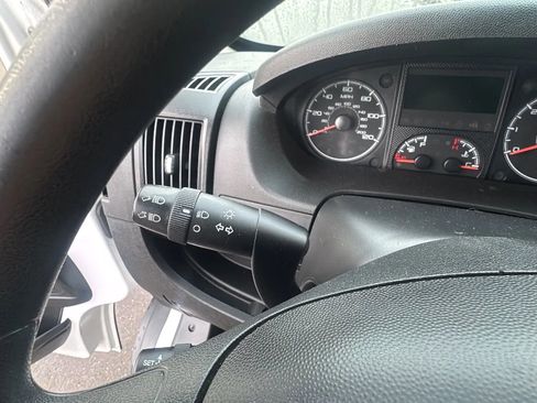 Used 2017 RAM ProMaster 3500 image 14