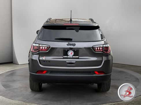 Used 2023 Jeep Compass Altitude w/ Convenience Group image 6