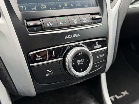 Used 2020 Acura TLX image 21