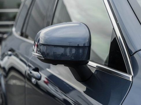 New 2026 Volvo XC90 T8 Plus w/ Protection Package Premier image 15