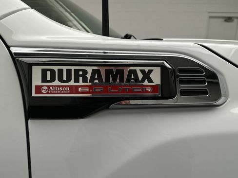 Used 2024 GMC Sierra 3500 SLE w/ SLE Value Package AWD/4WD image 14