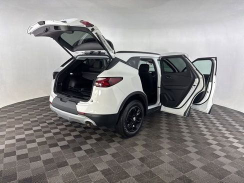 Used 2022 Chevrolet Blazer LT image 16