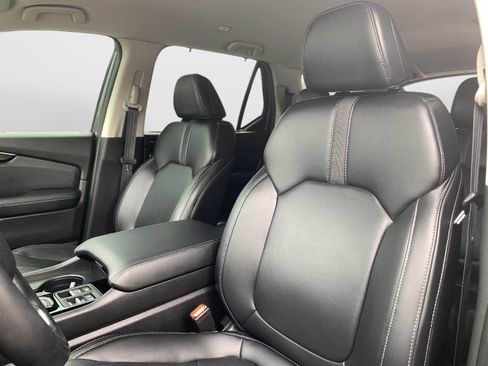 Used 2023 Honda Pilot EX-L image 32