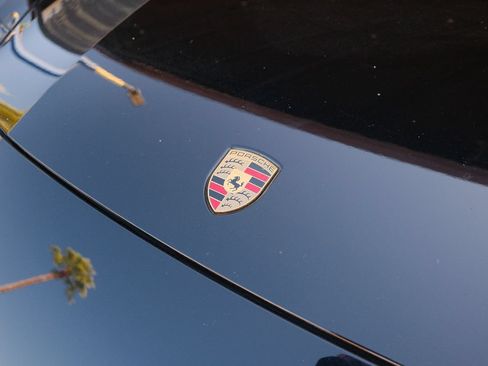 Used 2018 Porsche Panamera image 10