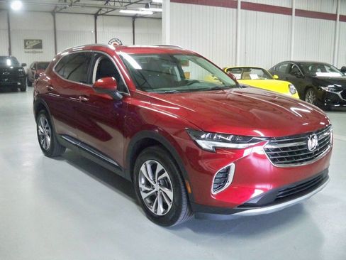 Used 2021 Buick Envision Essence image 3