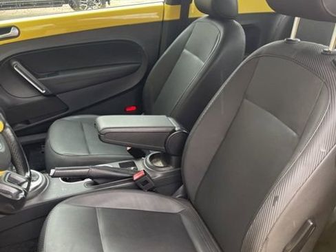Used 2013 Volkswagen Beetle 2.5 FWD image 8