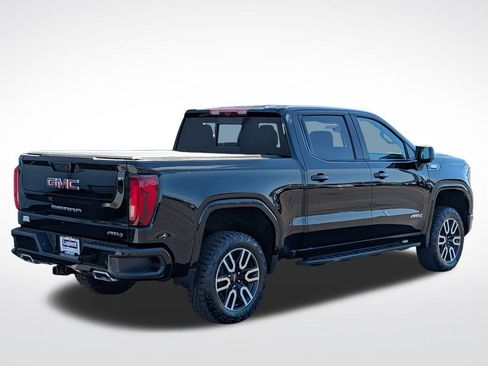 Used 2024 GMC Sierra 1500 AT4 w/ Technology Package AWD/4WD image 3