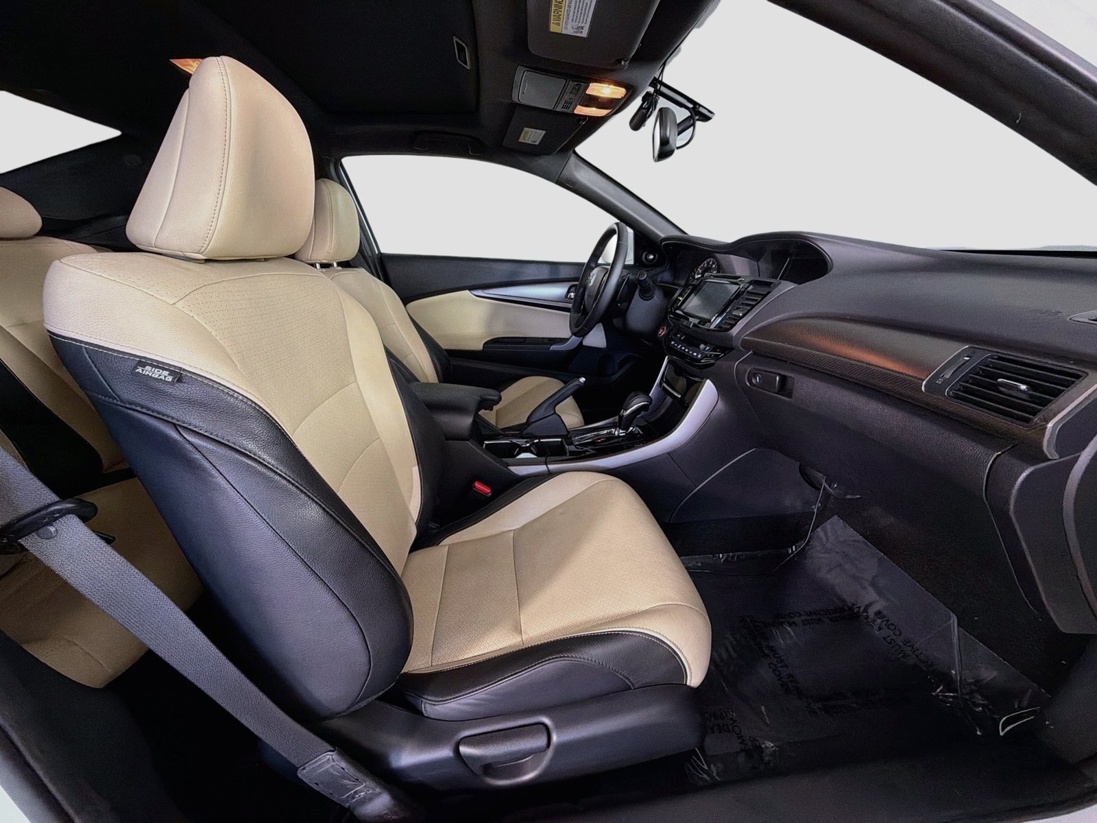 Used 2017 Honda Accord EX-L image 25