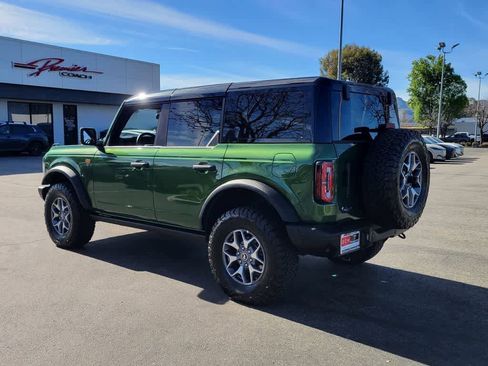 Used 2025 Ford Bronco Badlands image 3