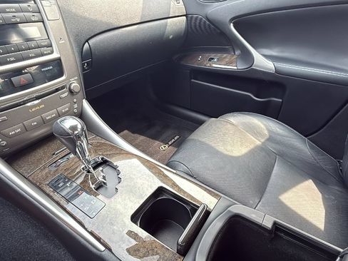 Used 2009 Lexus IS 250 AWD image 26