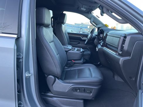 Used 2025 GMC Sierra 1500 SLT AWD/4WD image 15