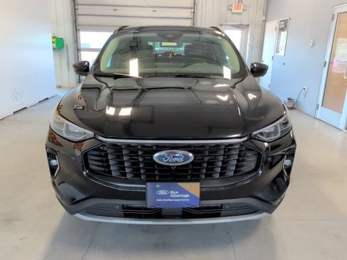 Certified 2024 Ford Escape Platinum AWD/4WD image 8