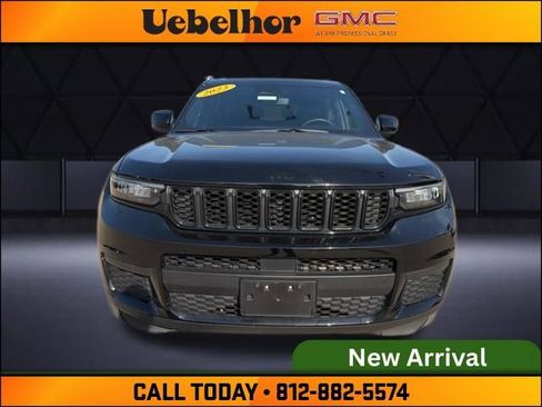 Used 2023 Jeep Grand Cherokee L Laredo image 14