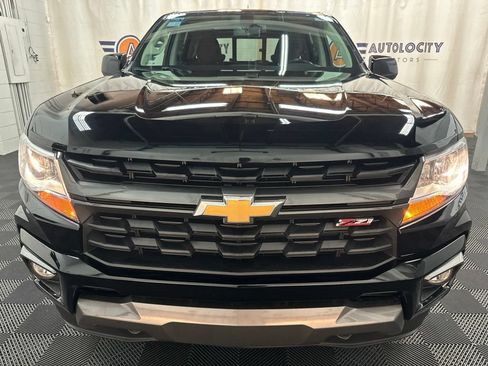 Used 2022 Chevrolet Colorado LT w/ LT Convenience Package AWD/4WD image 3