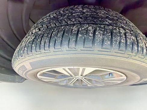 Used 2020 Mitsubishi Eclipse Cross FWD image 17