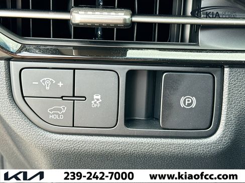 New 2026 Kia Sportage EX w/ EX Panorama Roof Package image 34