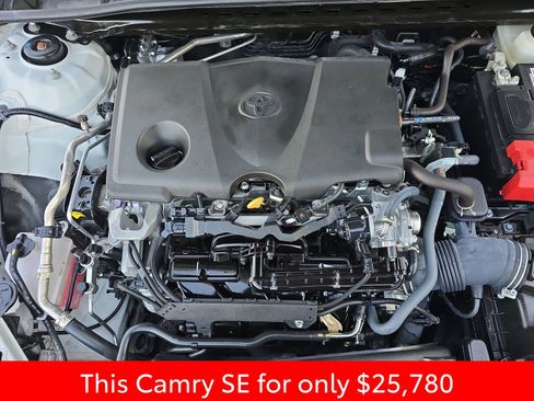 Used 2023 Toyota Camry SE image 35