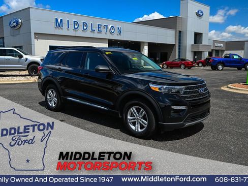 Certified 2024 Ford Explorer XLT w/ Equipment Group 202A AWD/4WD image 1