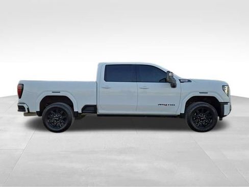 Used 2025 GMC Sierra 3500 AT4 w/ AT4 Premium Plus Package image 13
