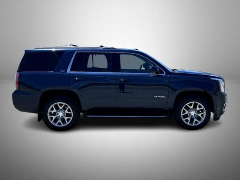 Certified 2018 GMC Yukon SLT w/ Open Road Package AWD/4WD image 4