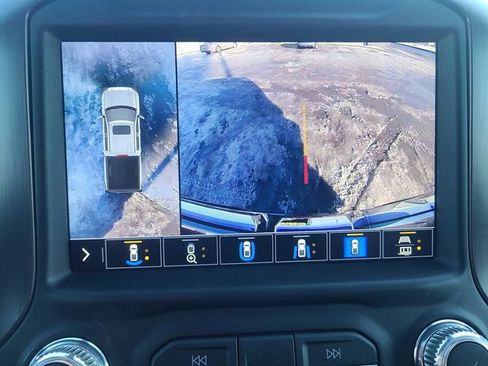 Used 2021 GMC Sierra 1500 AT4 w/ Off-Road Performance Package image 27