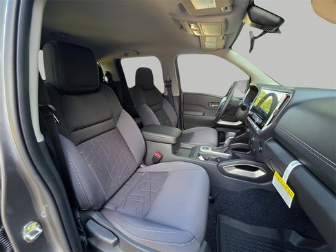 New 2026 Nissan Frontier SV image 12