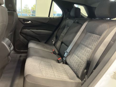 Used 2022 Chevrolet Equinox LT image 25