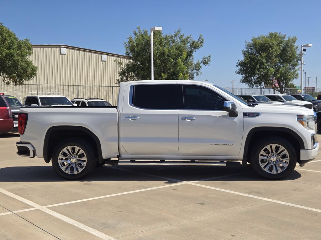 Used 2021 GMC Sierra 1500 Denali w/ Driver Alert Package II AWD/4WD image 4