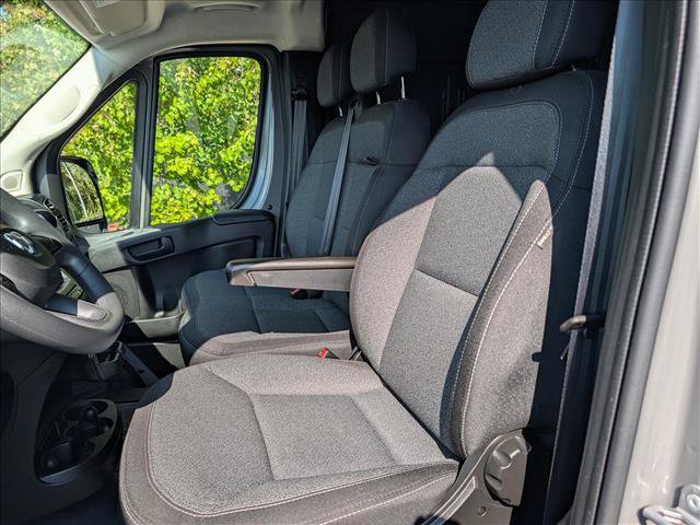 Used 2025 RAM ProMaster 2500 FWD image 20