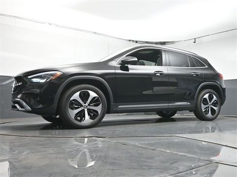 New 2026 Mercedes-Benz GLA 250 image 36