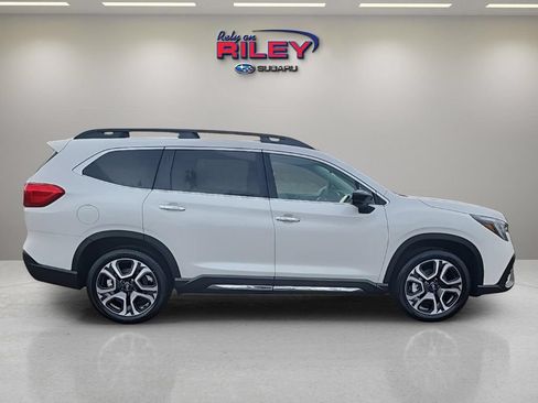 Certified 2026 Subaru Ascent Touring w/ Popular Package #2 AWD/4WD image 7