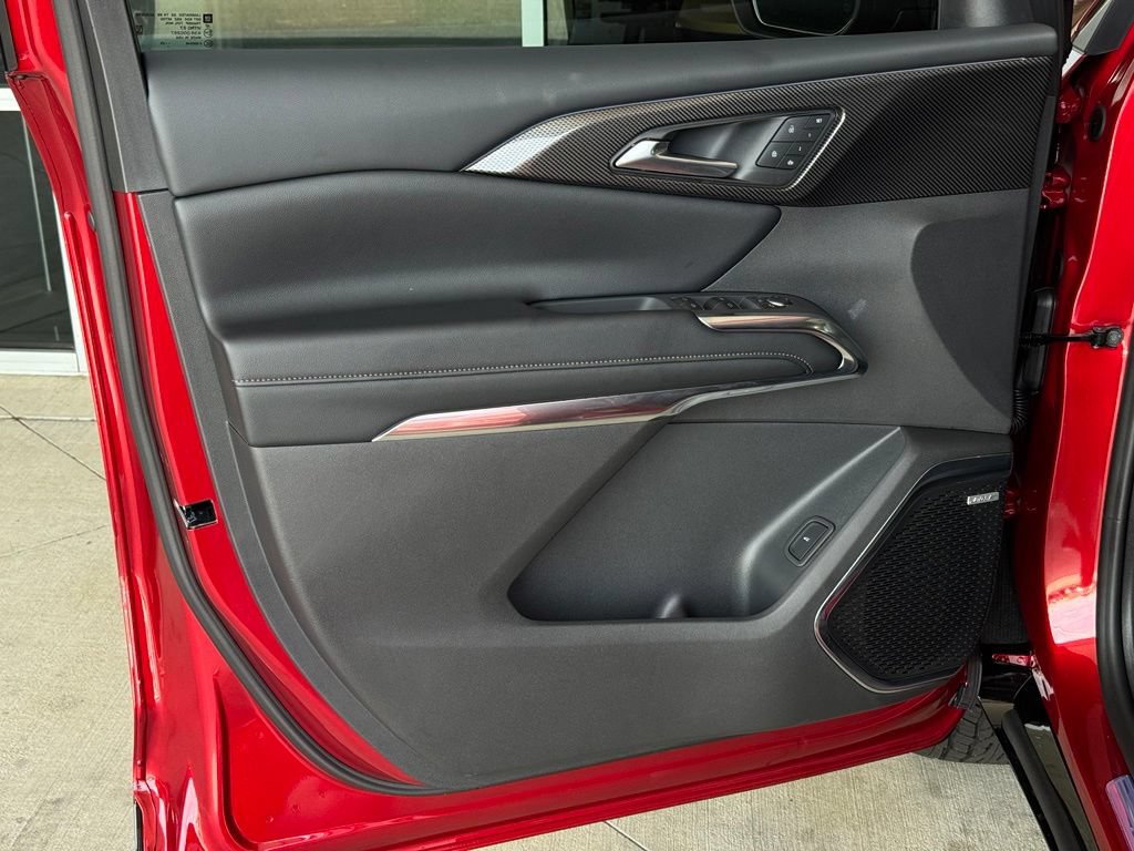 New 2026 Chevrolet Traverse High Country w/ LPO, Floor Liner Package FWD image 27