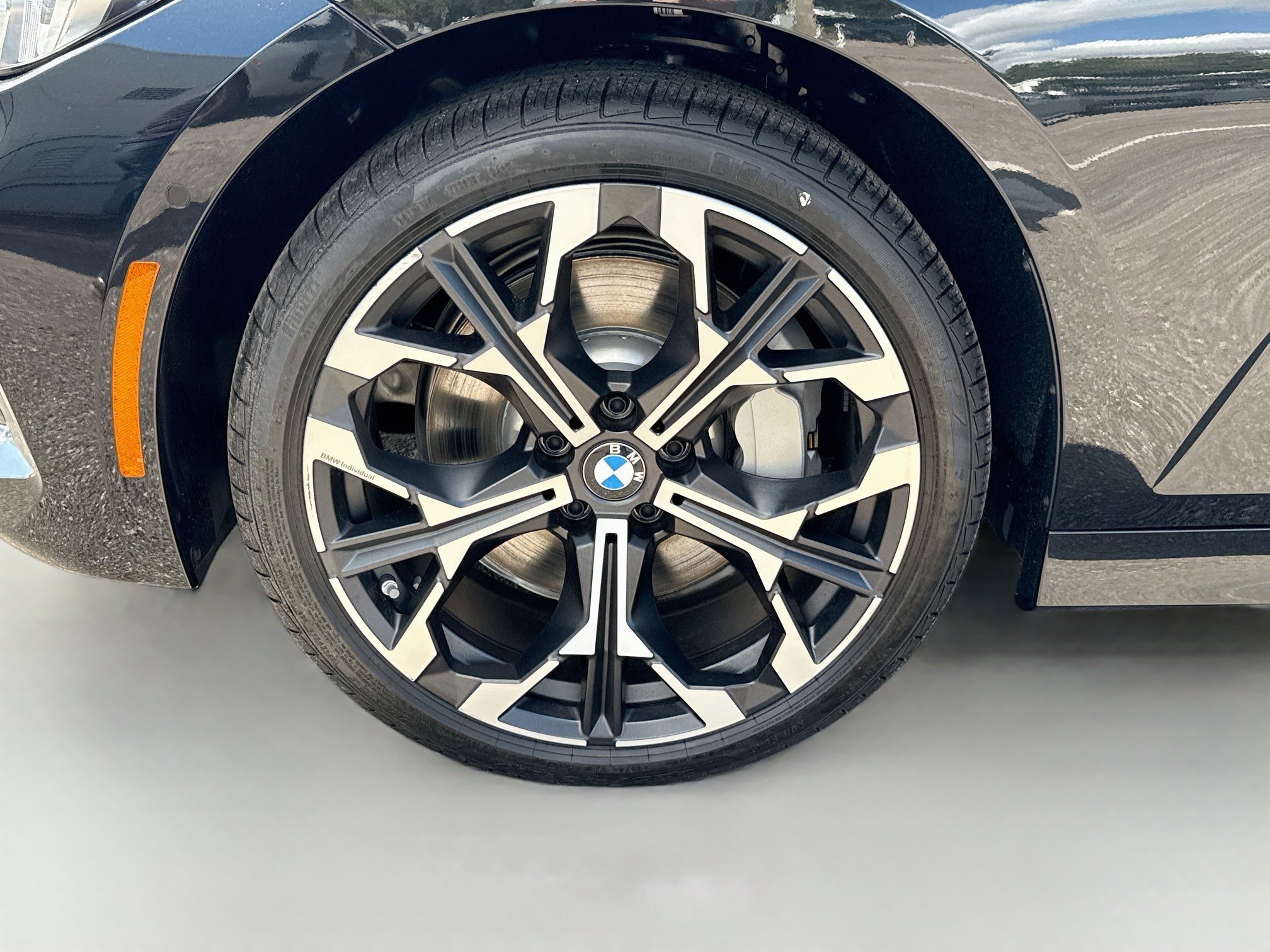 Used 2026 BMW 330i Sedan w/ Convenience Package RWD image 43