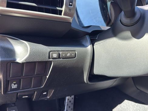 Used 2014 Lexus IS 350 AWD image 16