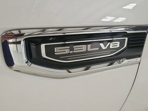 Used 2024 GMC Sierra 1500 SLT w/ X31 Off-Road Package image 10