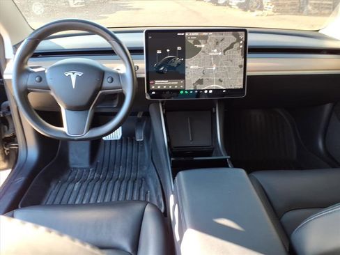 Used 2018 Tesla Model 3 Performance image 11