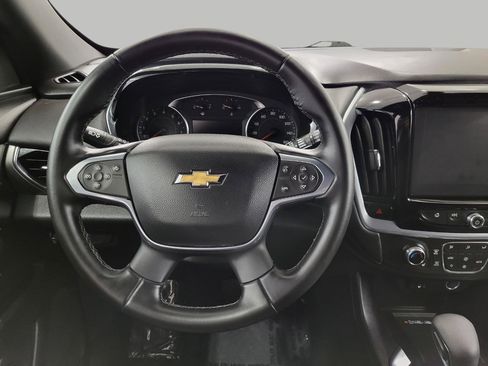 Used 2023 Chevrolet Traverse LT image 5
