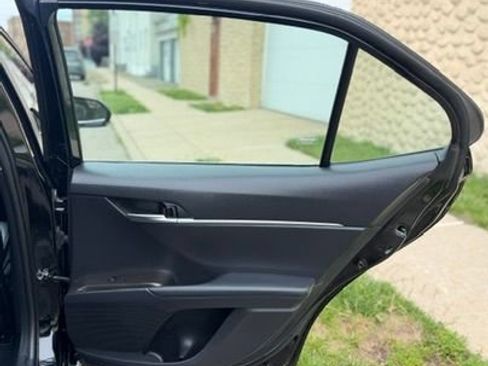 Used 2023 Toyota Camry SE AWD/4WD image 19