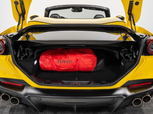 Used 2023 Ferrari Portofino M RWD image 88