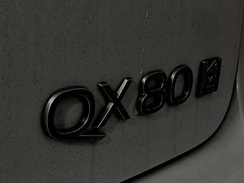 Used 2025 INFINITI QX80 Sensory image 33
